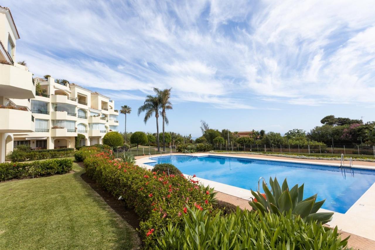 Homeforguest Front Line Beach Apartment In Hacienda Playa Marbella Exterior foto